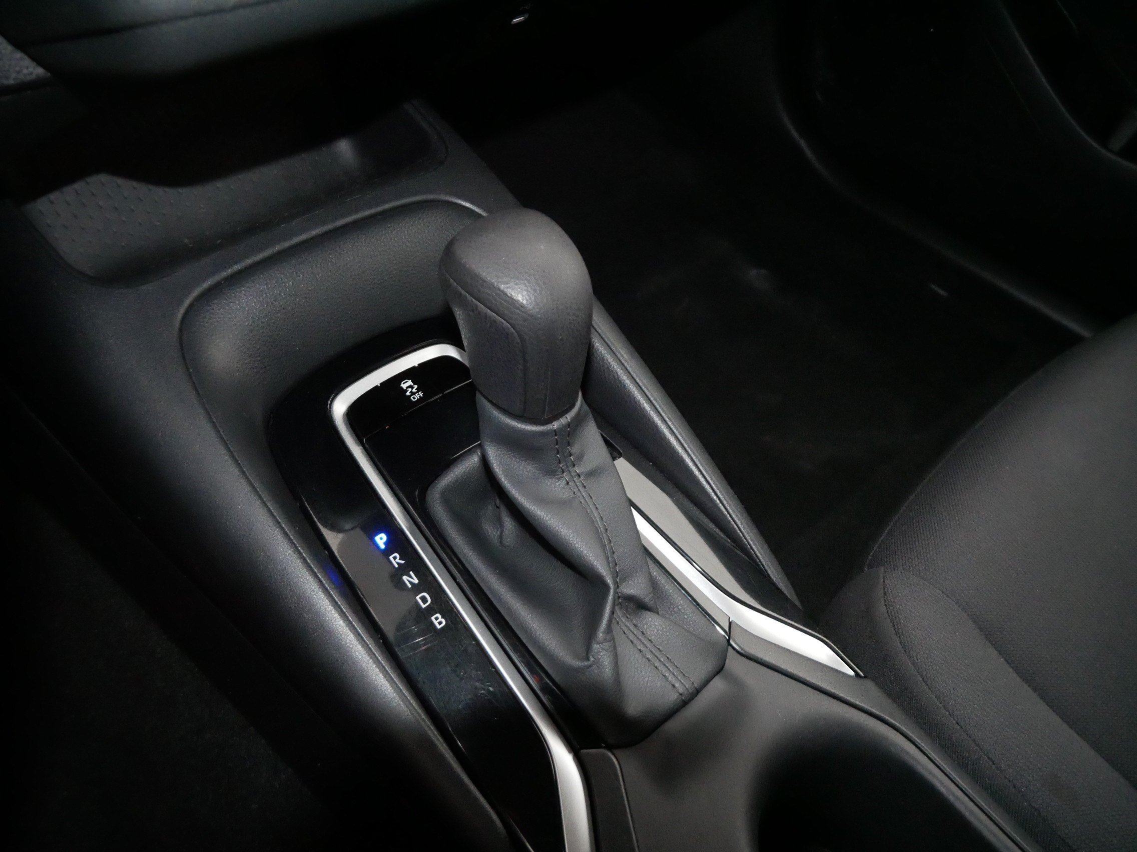 Certified 2024 Toyota Corolla LE FWD image 24