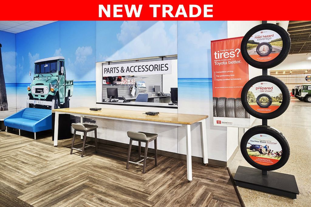 Used 2015 Toyota RAV4 LE image 11