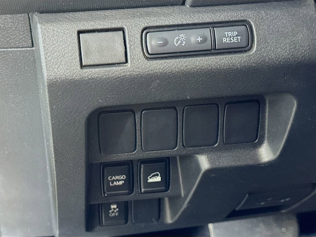 Used 2023 Nissan Frontier SV AWD/4WD image 21
