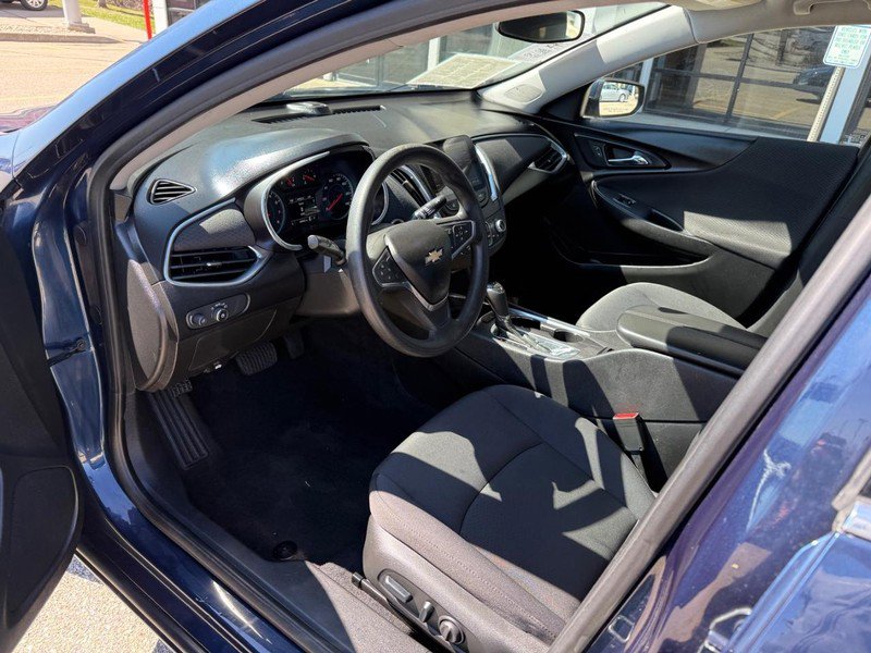 Used 2020 Chevrolet Malibu LT FWD image 8
