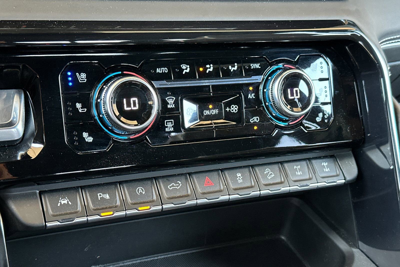 Certified 2026 GMC Sierra 1500 AT4X AWD/4WD image 21