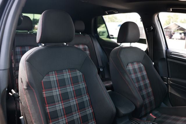 Used 2018 Volkswagen GTI SE FWD image 19