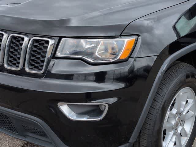 Used 2019 Jeep Grand Cherokee Laredo AWD/4WD image 11