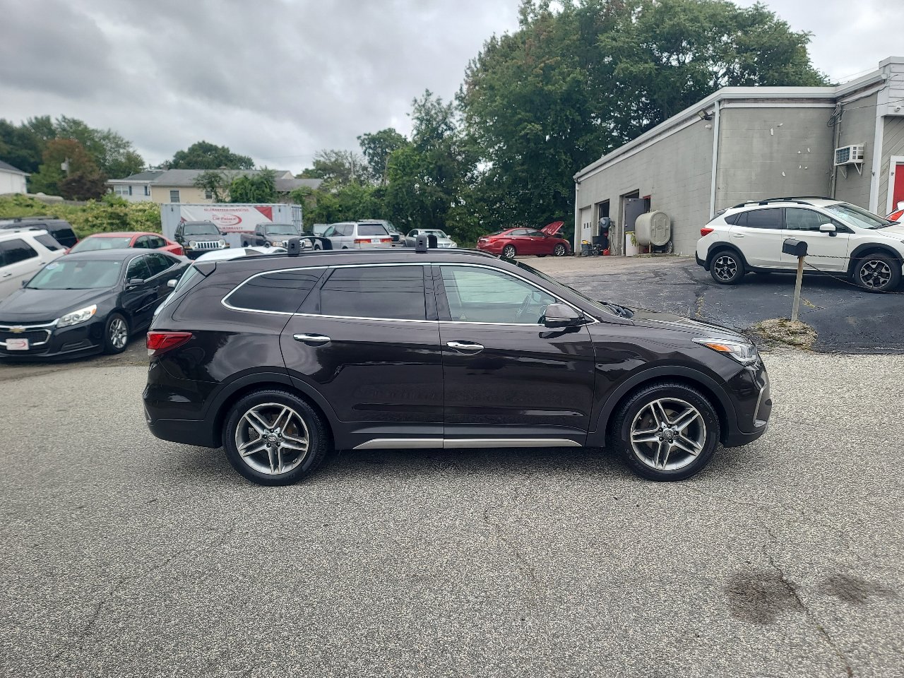 Used 2017 Hyundai Santa Fe Limited w/ Cargo Package image 8