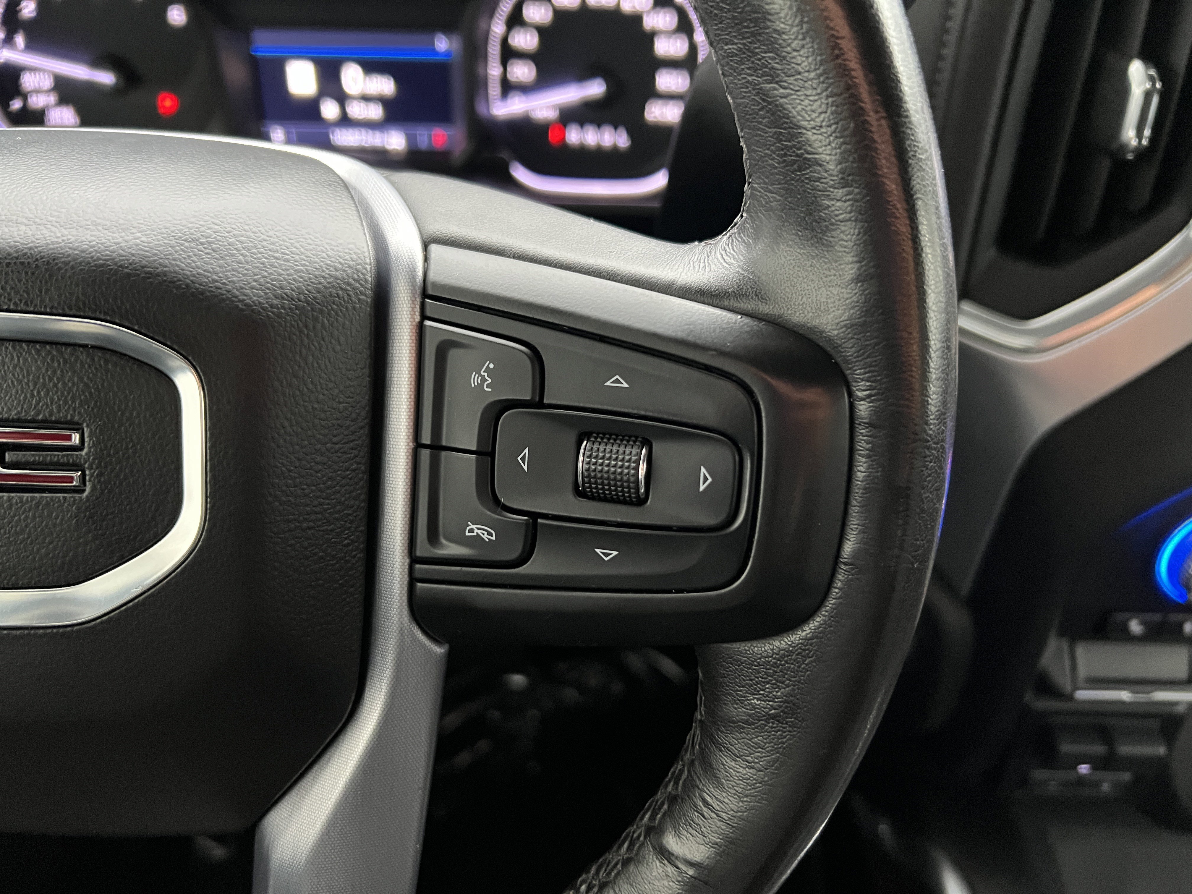 Used 2020 GMC Sierra 1500 SLT w/ SLT Convenience Package image 26