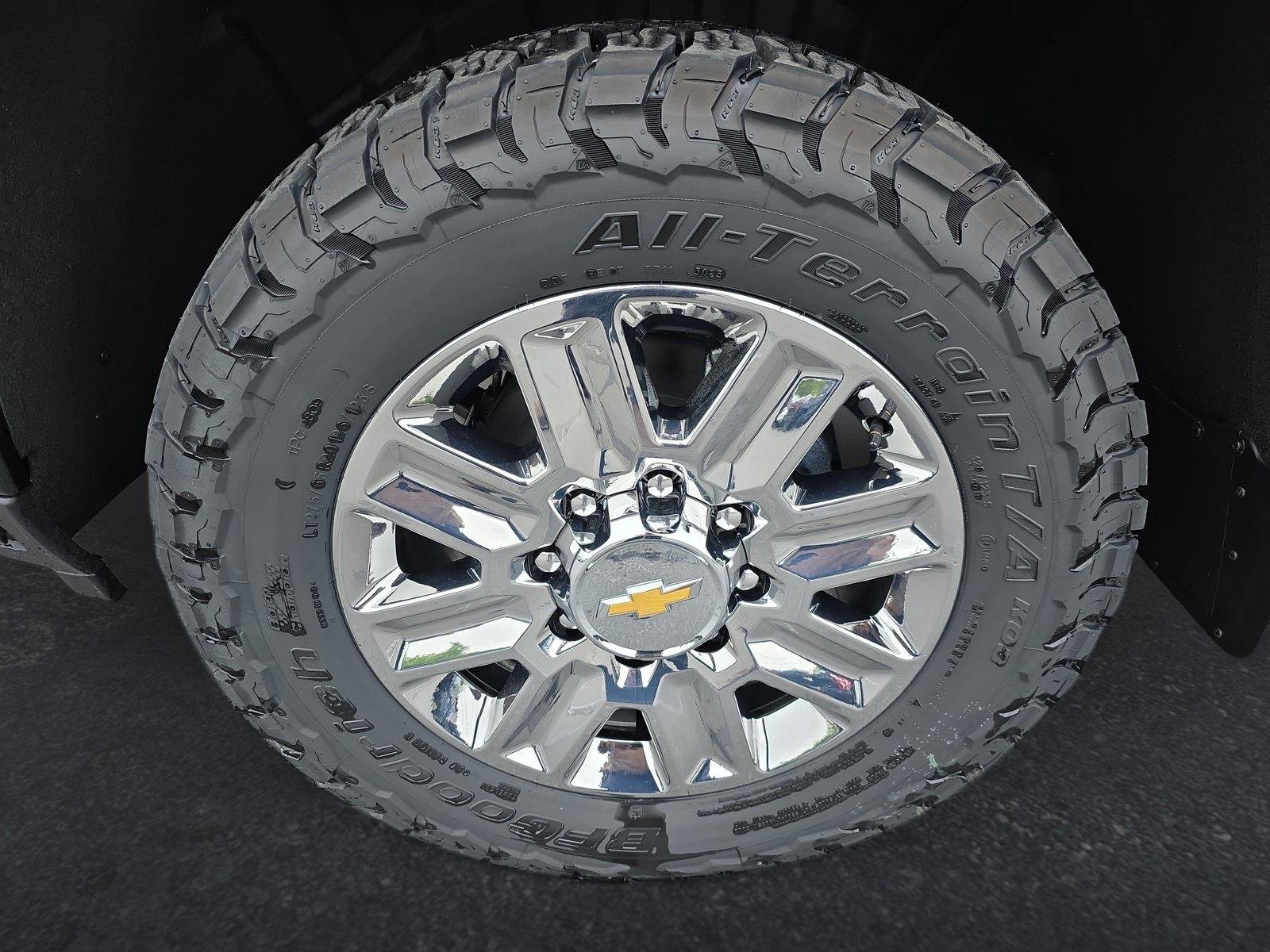 New 2026 Chevrolet Silverado 3500 High Country w/ Technology Package AWD/4WD image 18
