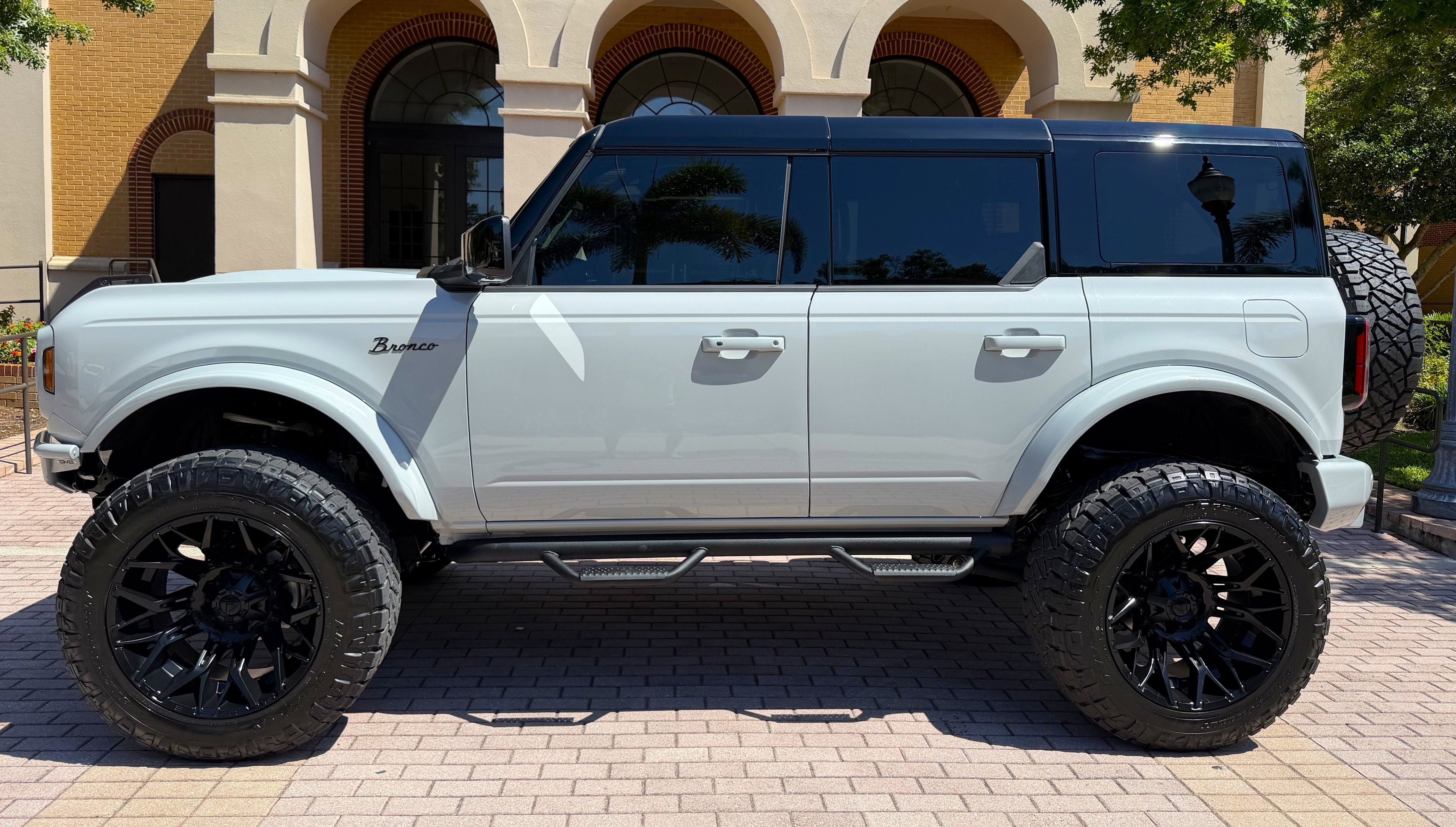 Used 2026 Ford Bronco Outer Banks AWD/4WD image 17