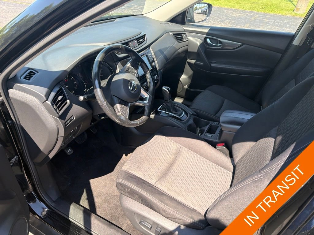Used 2018 Nissan Rogue SV AWD/4WD image 18