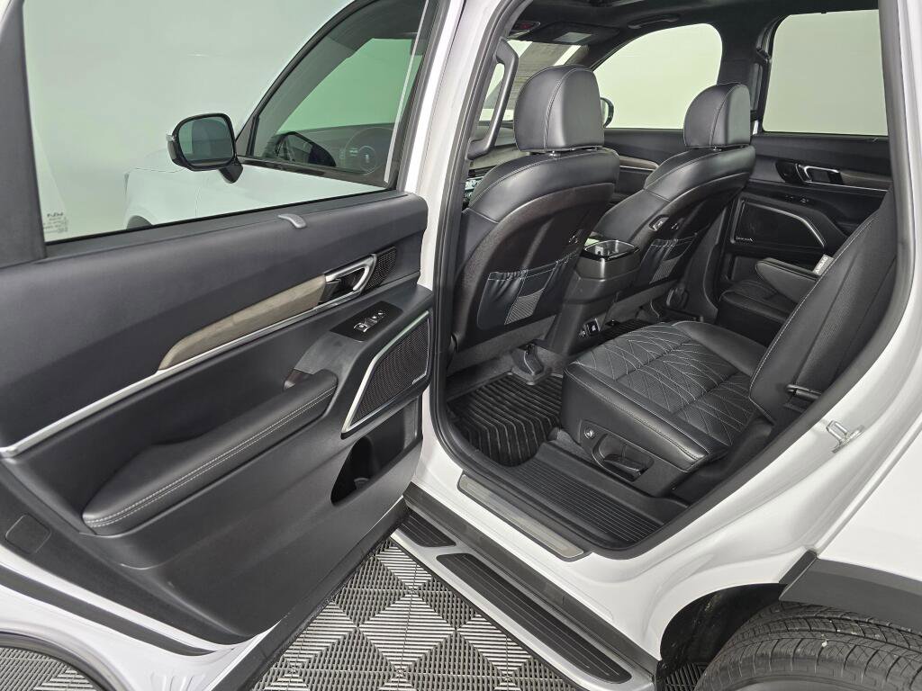 Used 2025 Kia Telluride SX Prestige X-Line image 24