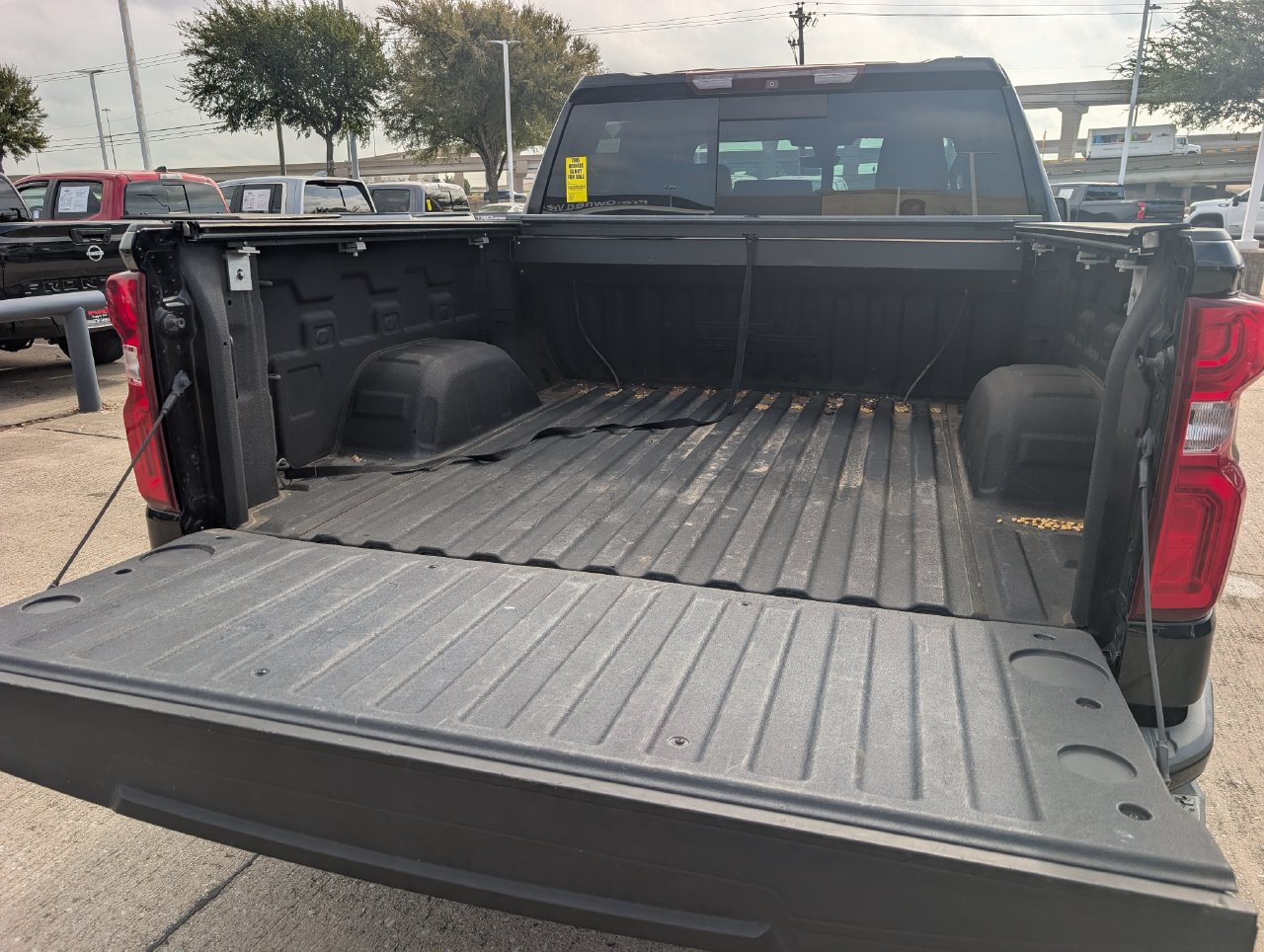 Used 2019 Chevrolet Silverado 1500 High Country w/ Technology Package AWD/4WD image 28