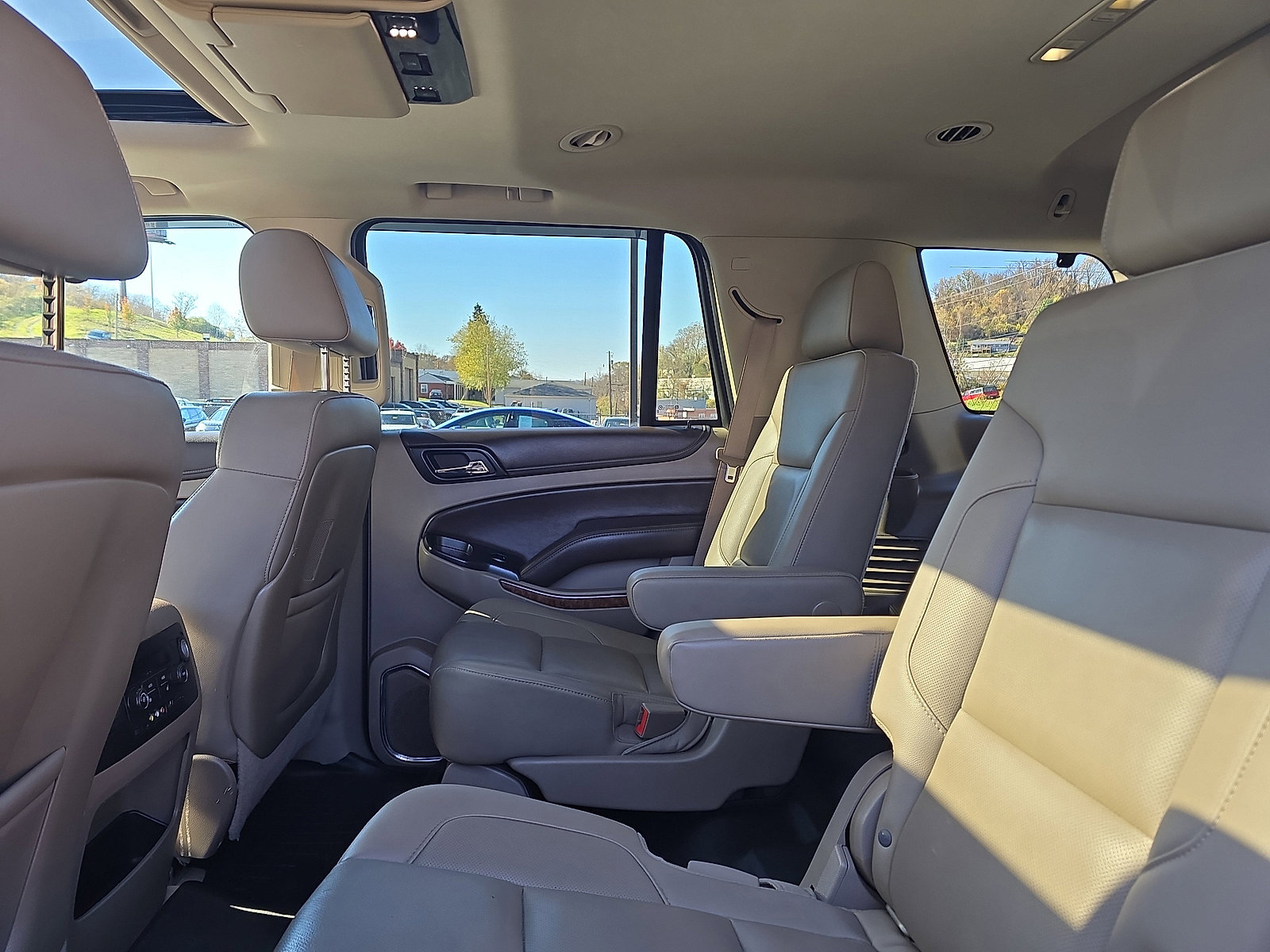 Used 2016 Chevrolet Tahoe LTZ image 24