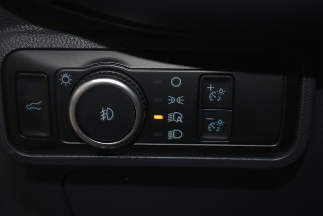 Used 2025 Ford Explorer ST image 18