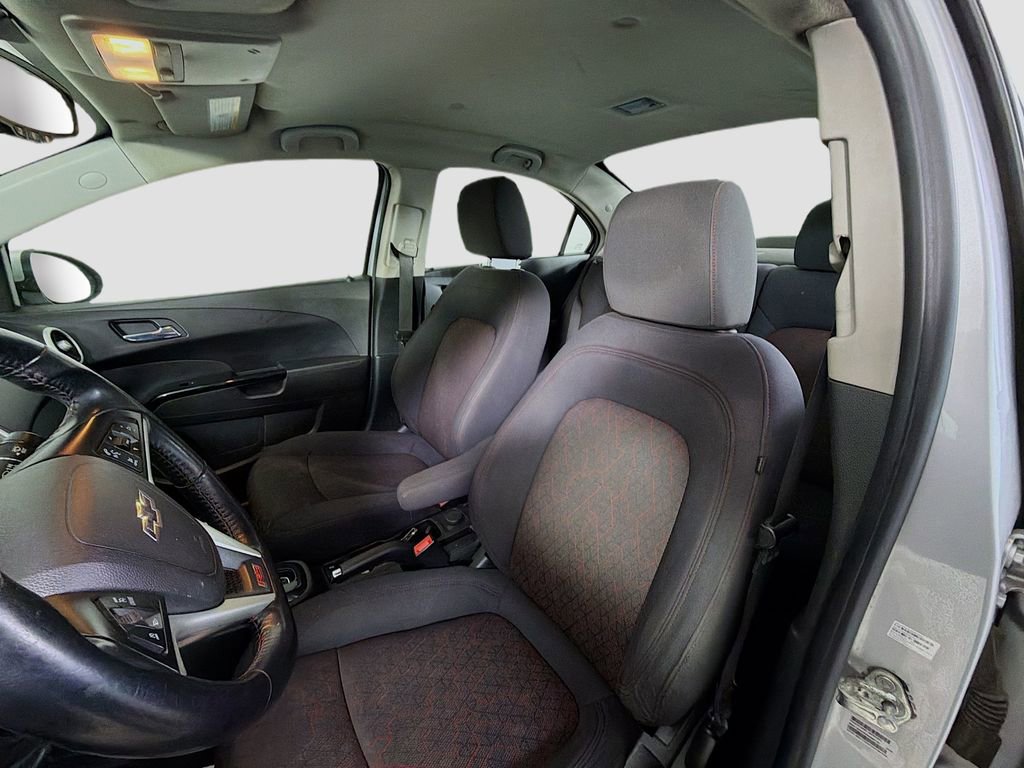 Used 2020 Chevrolet Sonic LT w/ Convenience Package image 13