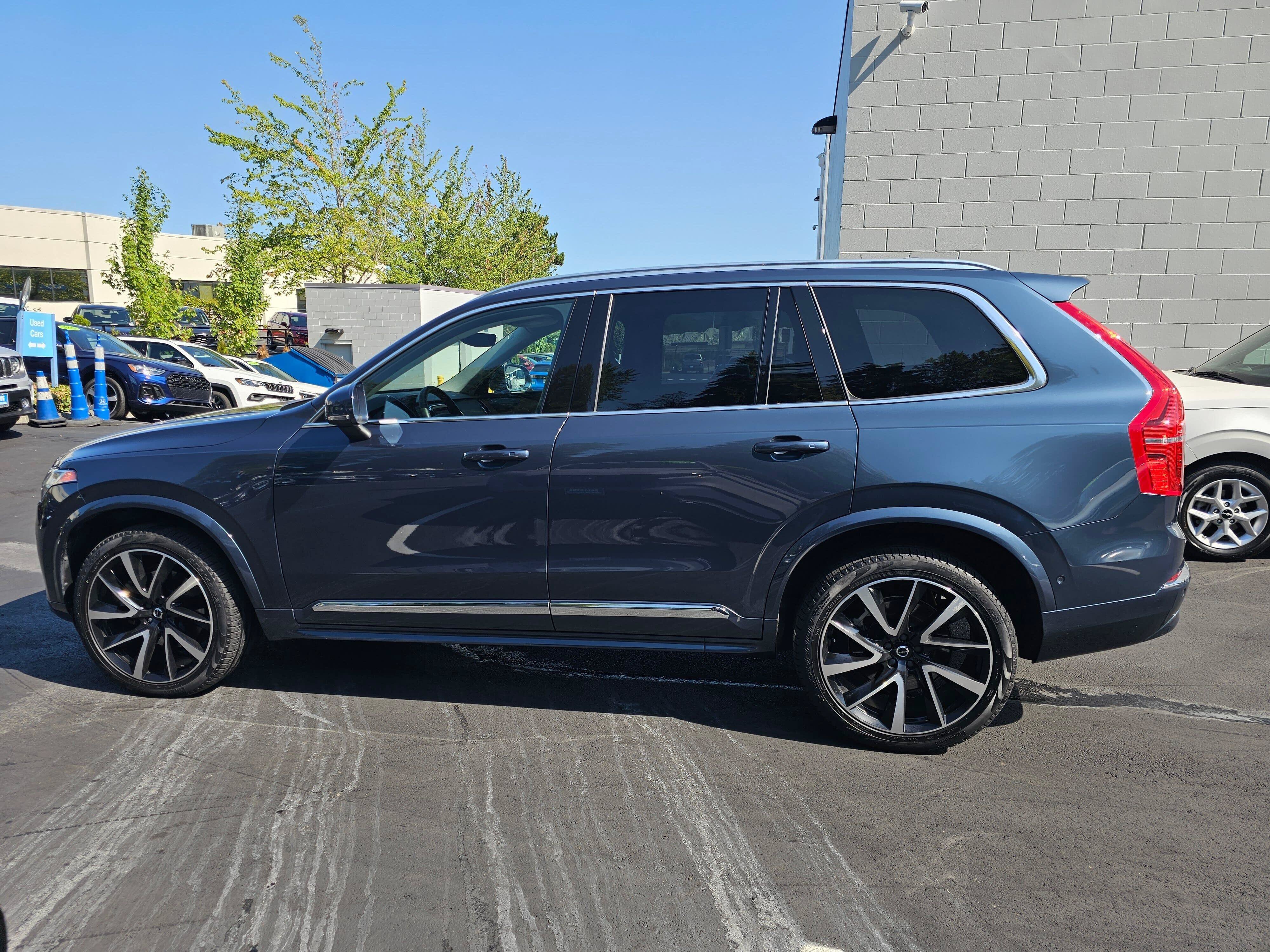 Used 2023 Volvo XC90 B5 Plus w/ Protection Package Premier AWD/4WD image 4