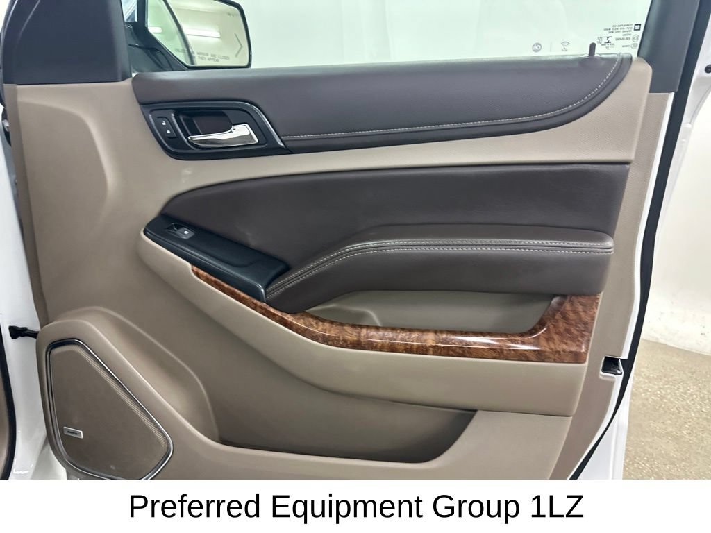 Used 2020 Chevrolet Suburban Premier AWD/4WD image 19