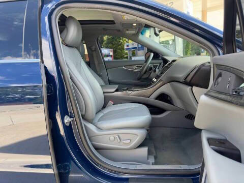 Used 2019 Lincoln Nautilus Reserve AWD/4WD image 10