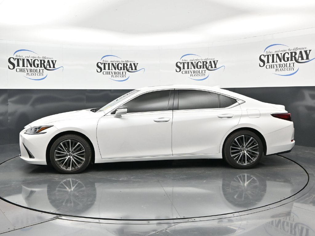Used 2024 Lexus ES 350 w/ Premium Package FWD image 4