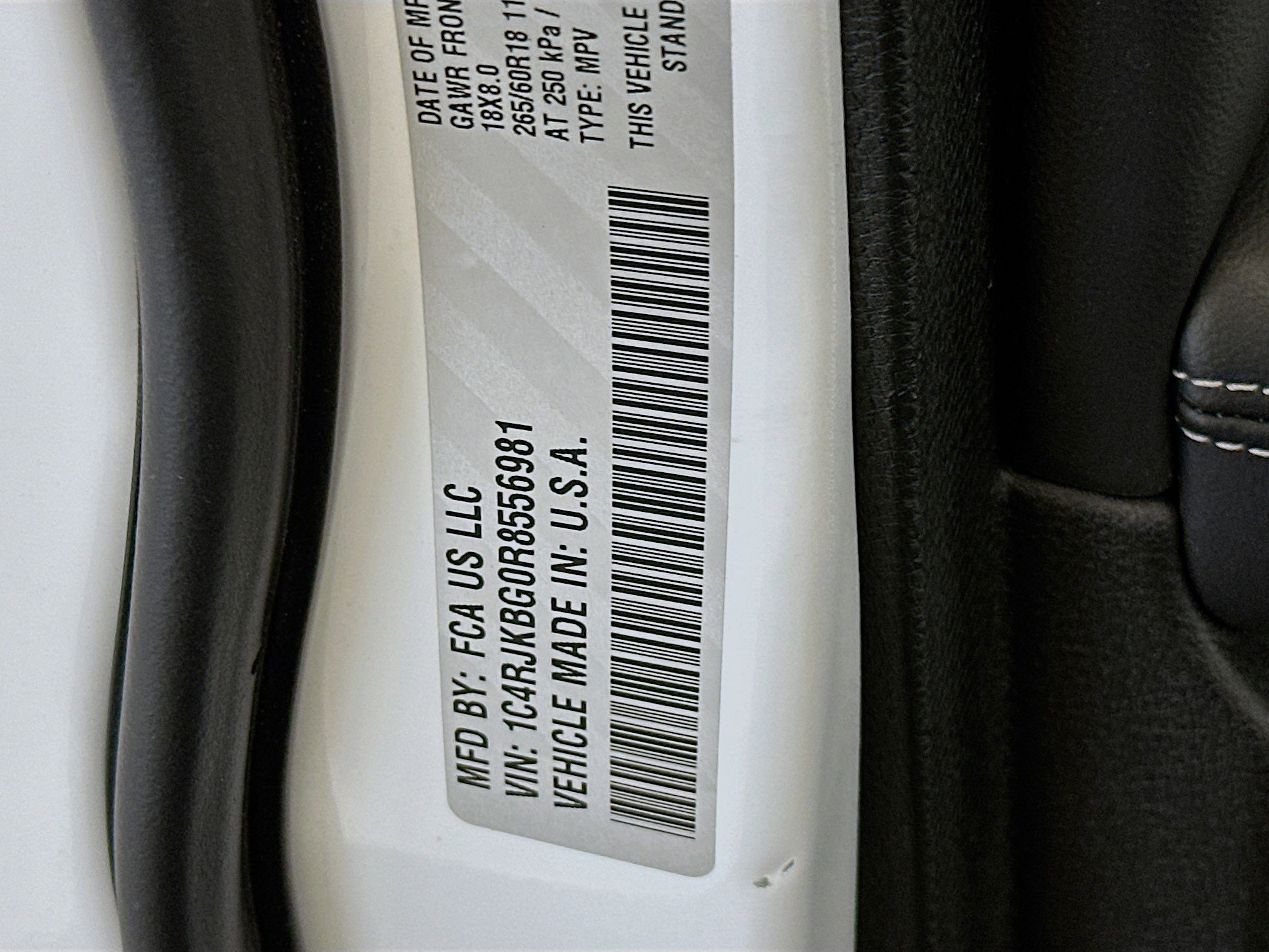 Used 2024 Jeep Grand Cherokee L Limited w/ Luxury Tech Group II image 12