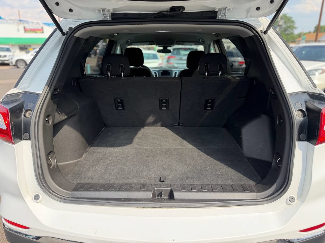 Used 2019 Chevrolet Equinox LT FWD image 8