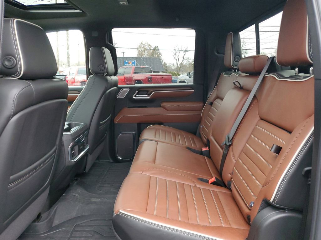 Used 2024 GMC Sierra 3500 Denali Ultimate image 31