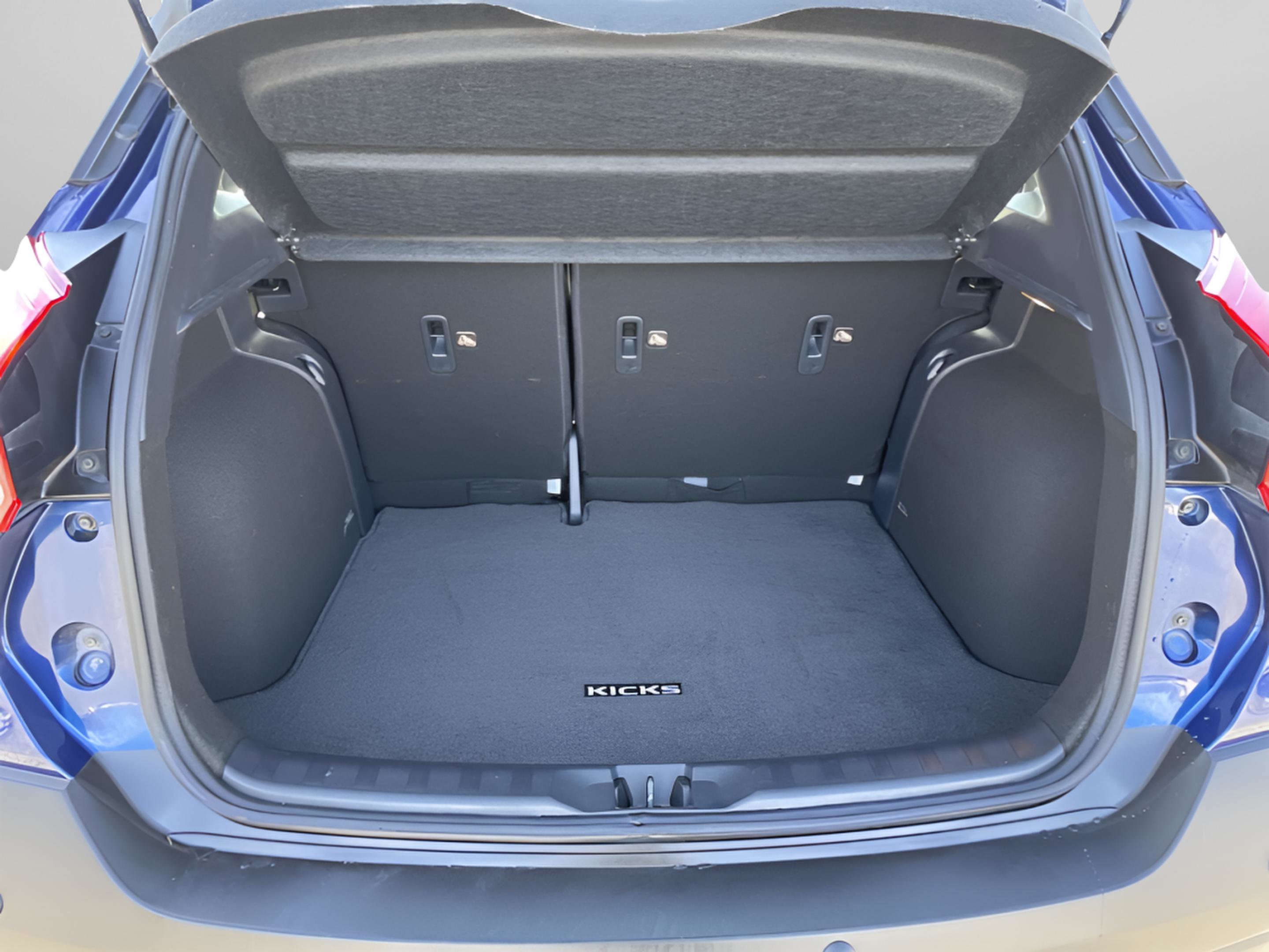 Used 2020 Nissan Kicks SV image 22