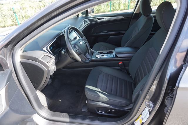 Used 2020 Ford Fusion SE image 22