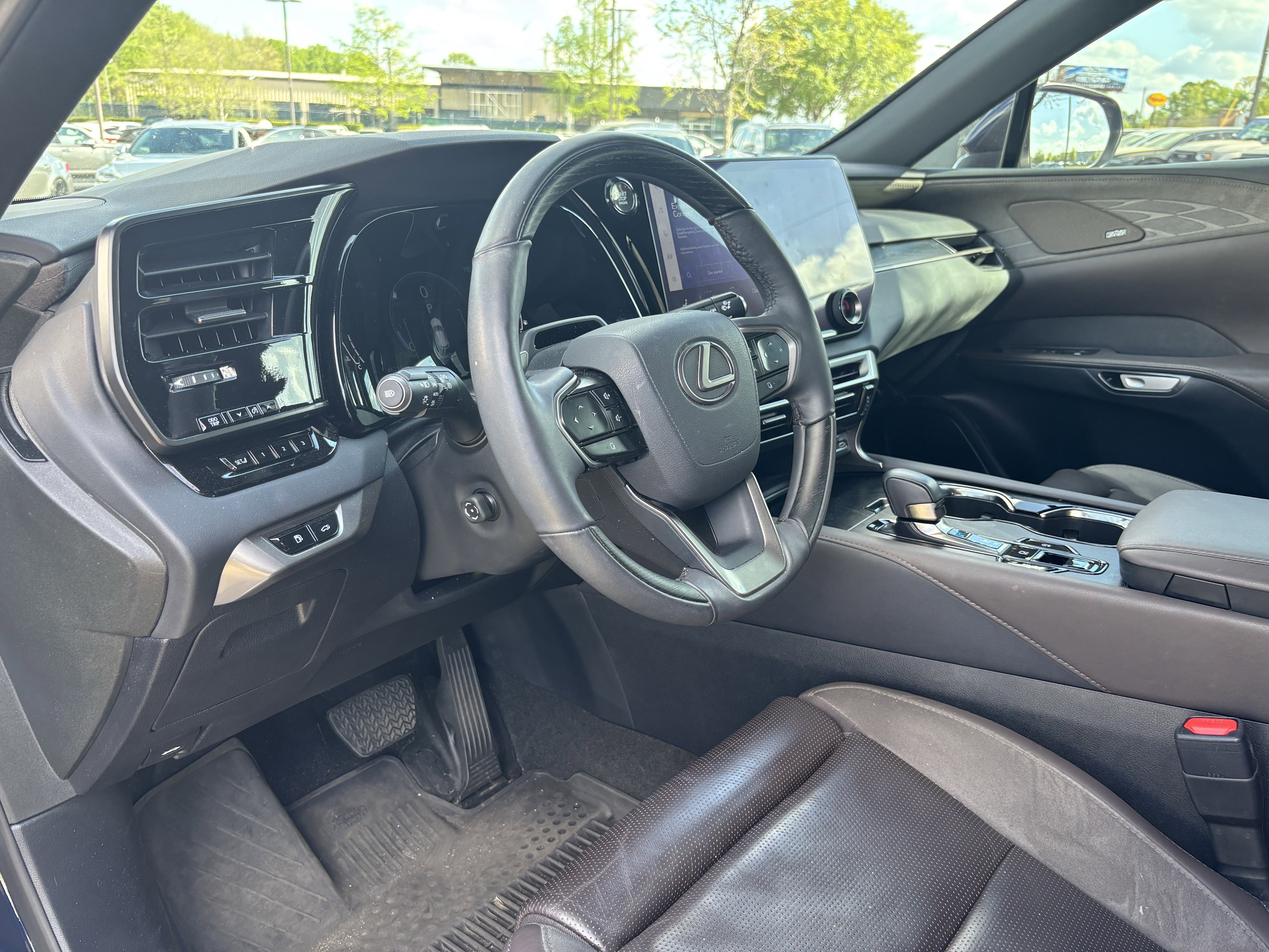 Certified 2023 Lexus RX 350 FWD w/ Accessory Package (K3) image 17