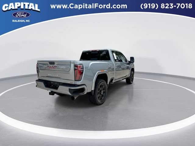 Used 2024 GMC Sierra 2500 AT4 w/ AT4 Preferred Package AWD/4WD image 8