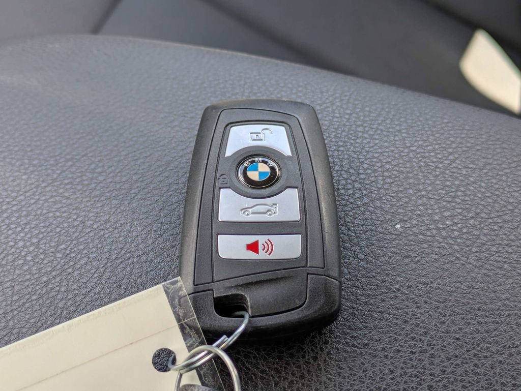 Used 2018 BMW 320i xDrive Sedan AWD/4WD image 43