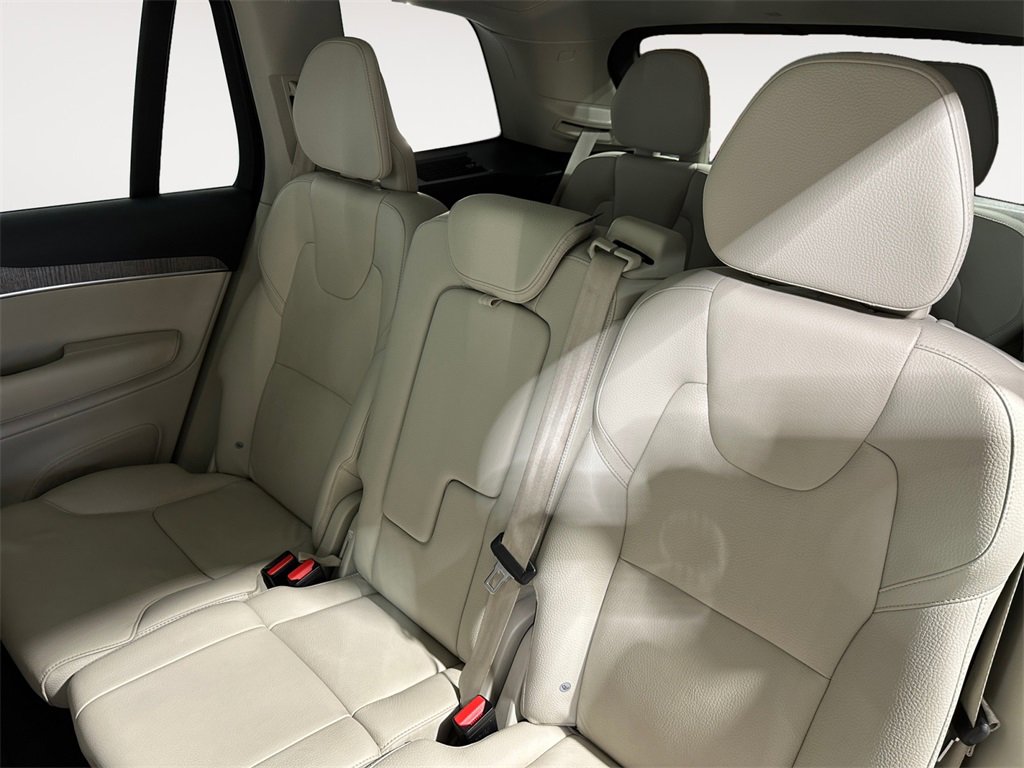 Used 2023 Volvo XC90 T8 Plus w/ Protection Package Premier image 13