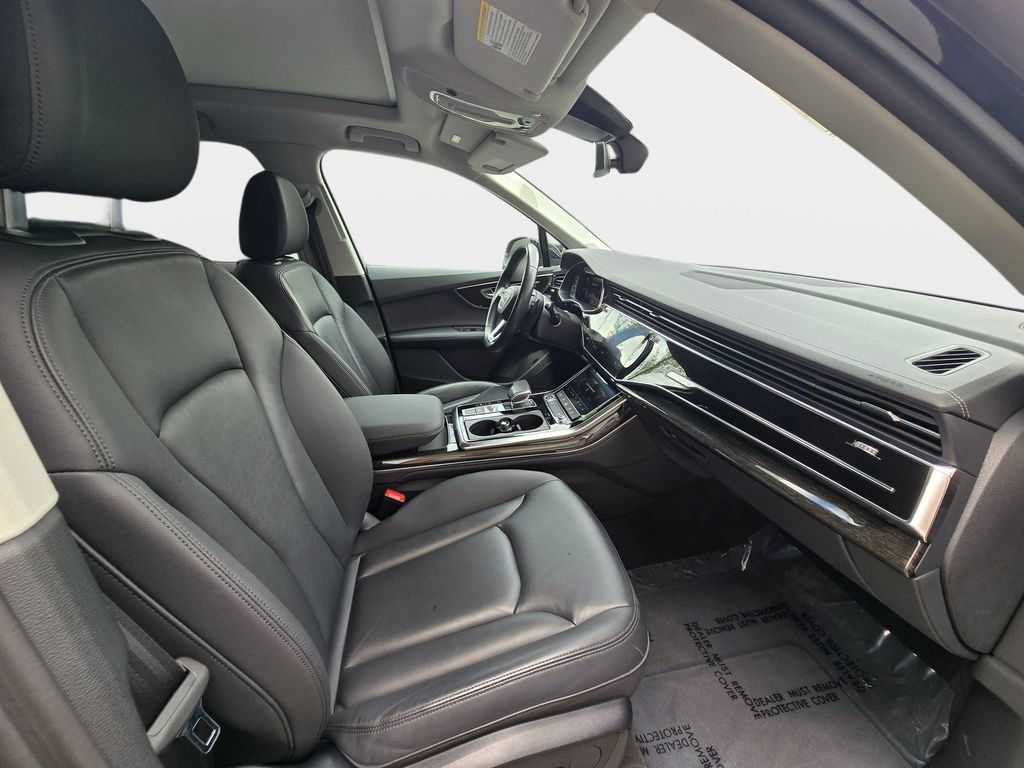 Used 2023 Audi Q7 3.0T Premium Plus AWD/4WD image 12