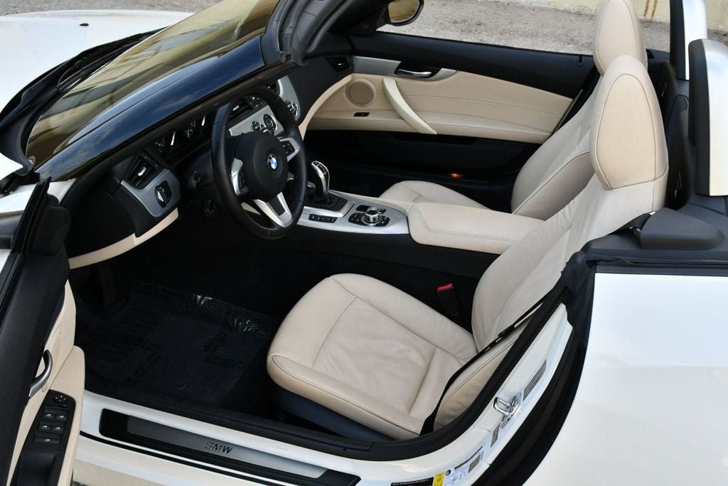 Used 2012 BMW Z4 sDrive35i RWD image 58