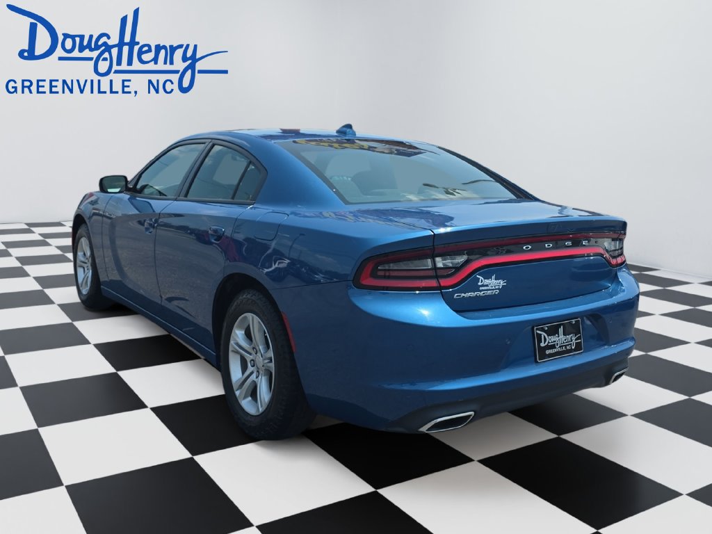 Used 2023 Dodge Charger SXT RWD image 3