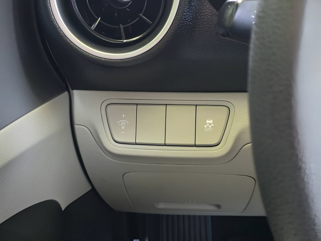 Used 2023 Kia Forte LXS FWD image 18