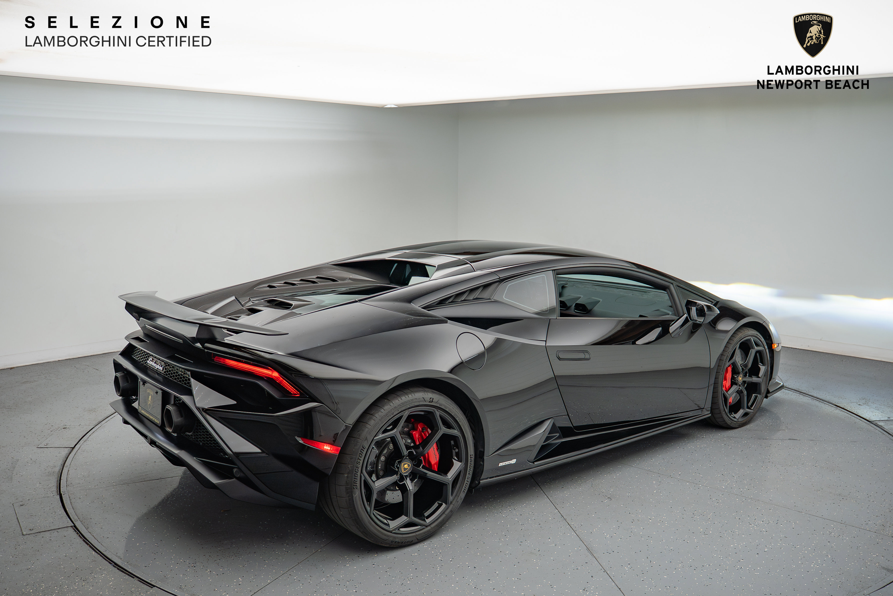 Used 2023 Lamborghini Huracan Tecnica image 19