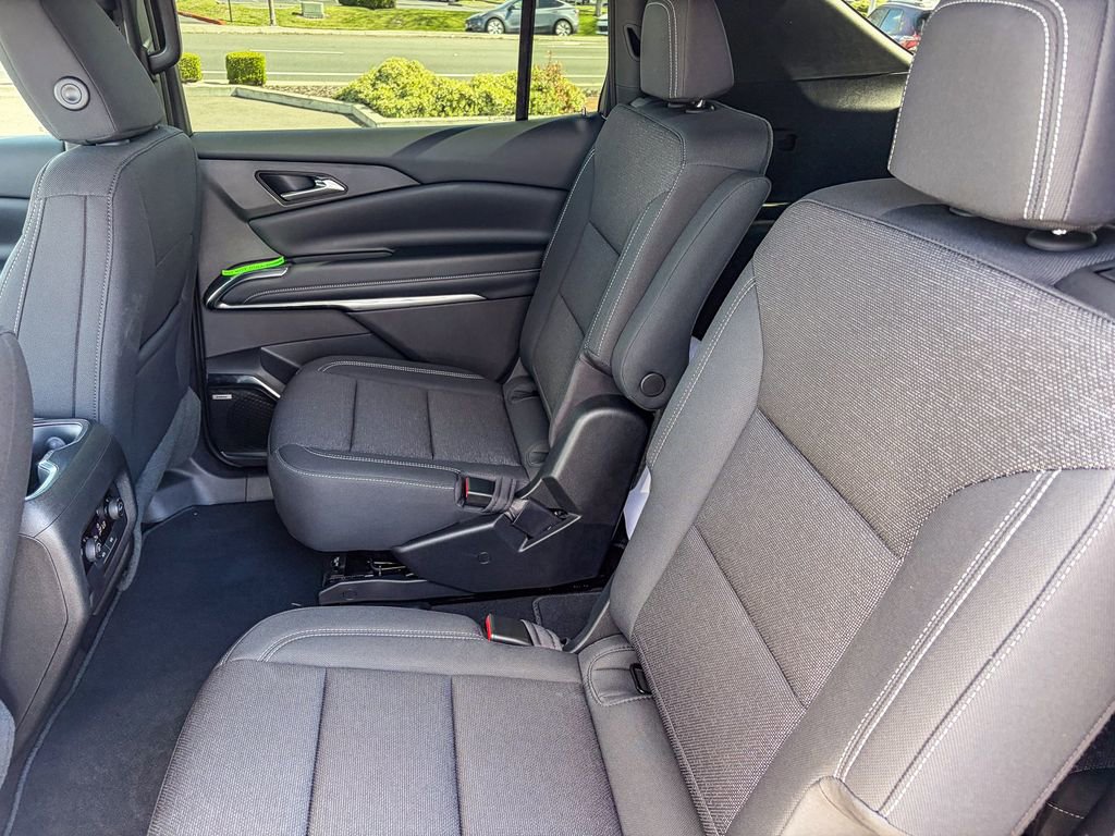 New 2026 Chevrolet Traverse LT w/ Enhanced Driving Package image 17