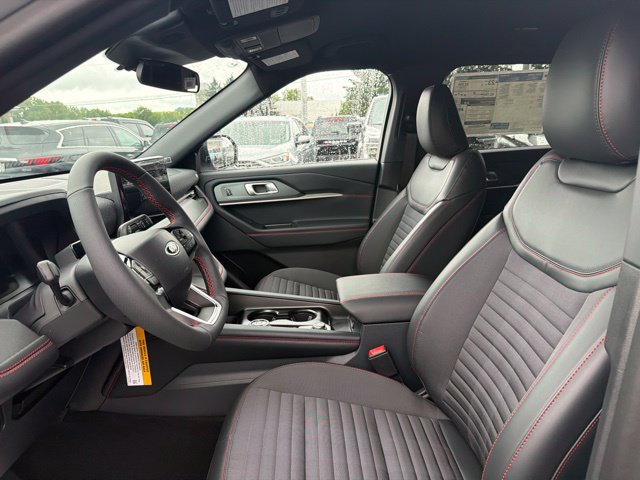 Used 2026 Ford Explorer ST-Line w/ ST-Line Street Pack AWD/4WD image 27