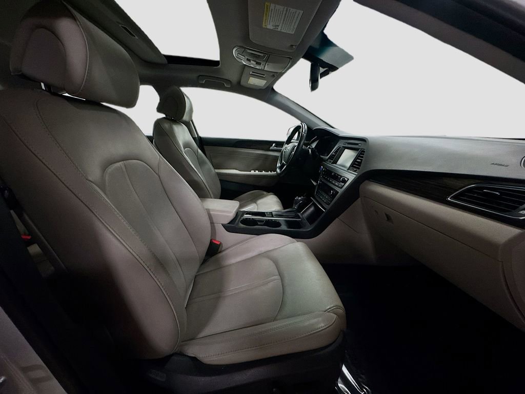 Used 2017 Hyundai Sonata Limited image 35