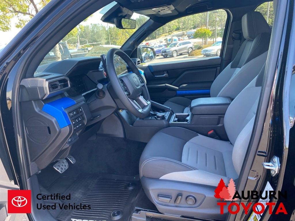 Certified 2025 Toyota Tacoma TRD Sport w/ TRD Sport Upgrade Package AWD/4WD image 32