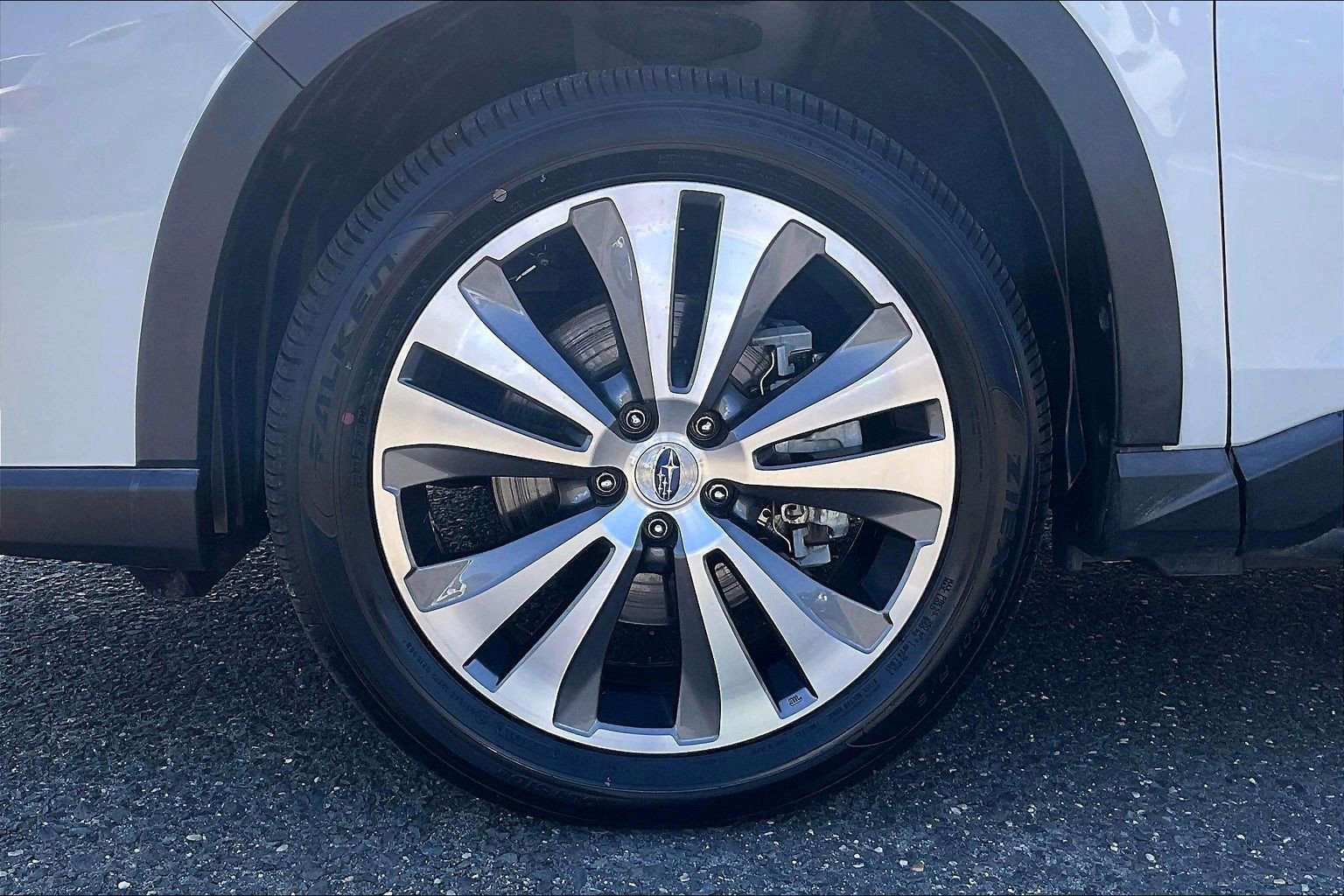 Certified 2021 Subaru Ascent Limited w/ Technology Package image 12