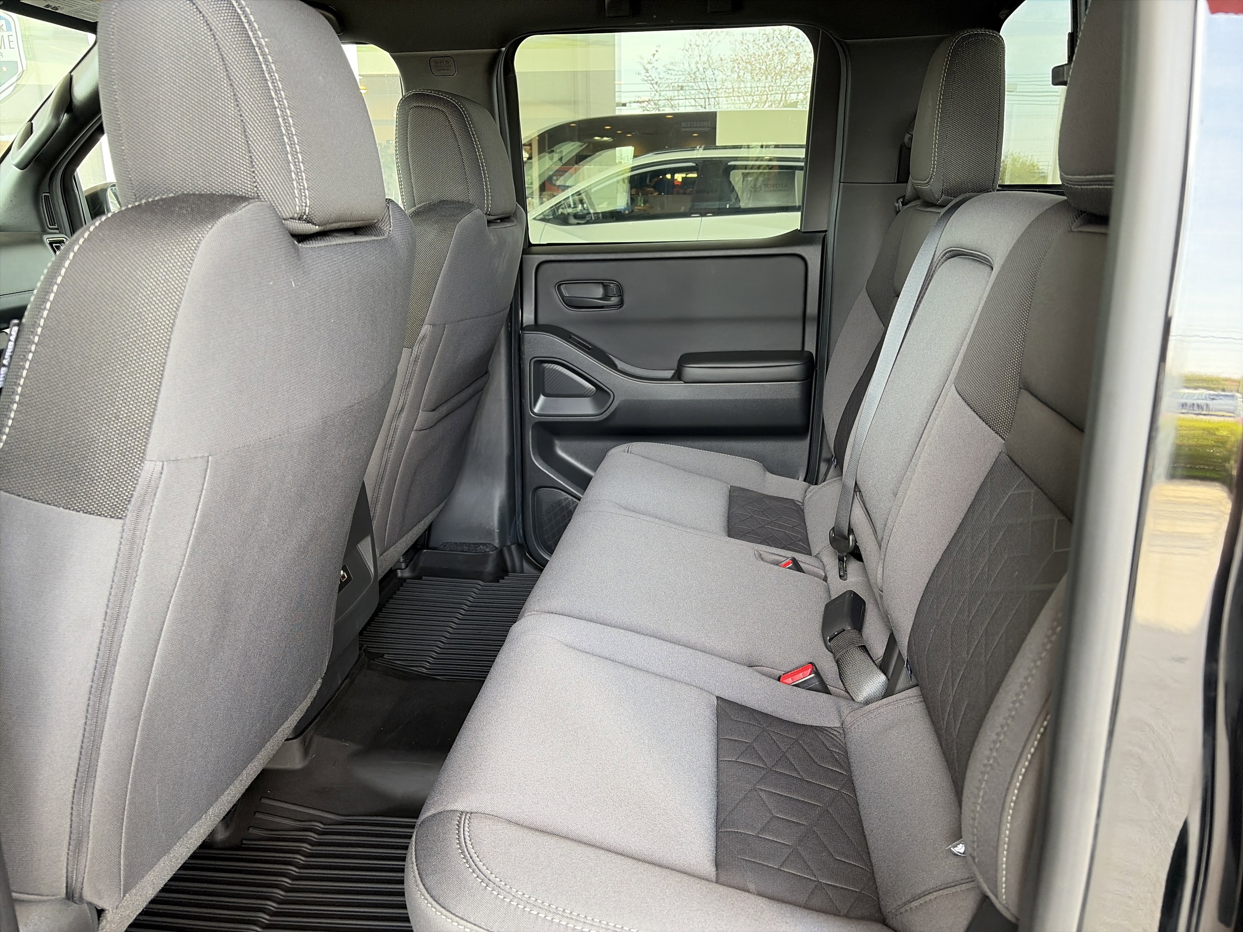 Used 2026 Nissan Frontier SV w/ All-Weather Content Package image 22