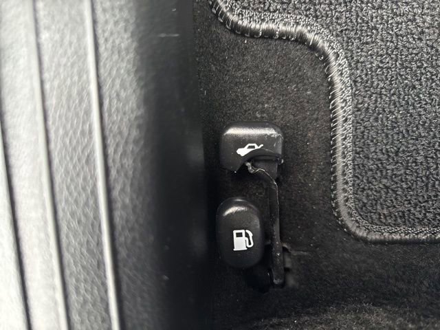 Used 2023 Kia Forte LXS w/ LXS Technology Package image 25