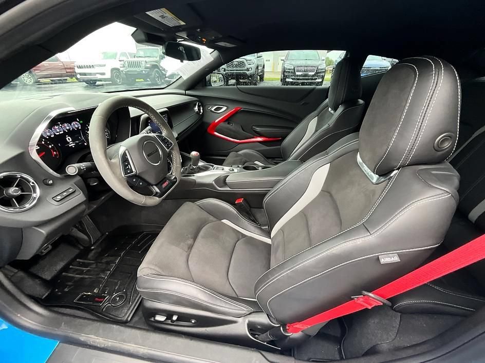 Used 2022 Chevrolet Camaro SS RWD image 14