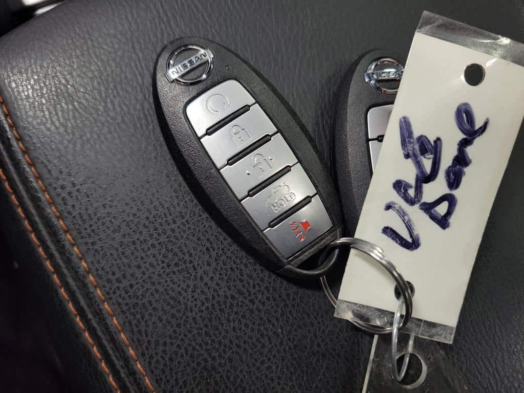 Used 2020 Nissan Maxima SR w/ Sport Mat Group FWD image 21