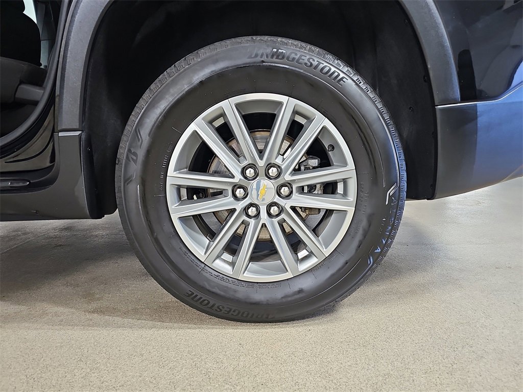 Certified 2023 Chevrolet Traverse LT image 40