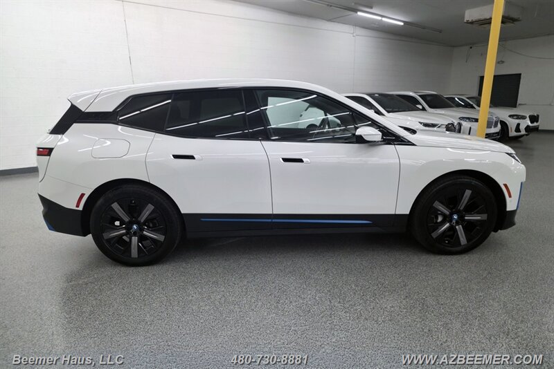 Used 2024 BMW iX xDrive50 w/ BMW I Signature Blue Package AWD/4WD image 15