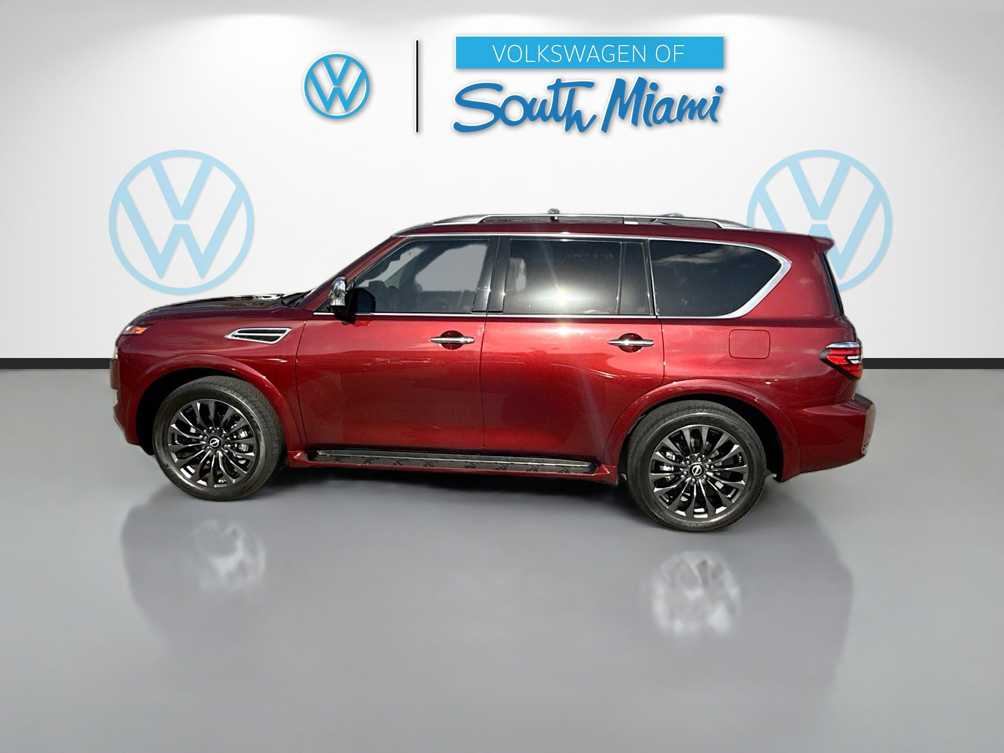 Used 2023 Nissan Armada Platinum w/ Cargo Package image 4