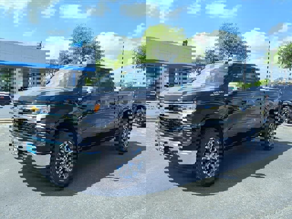 New 2026 Chevrolet Silverado 1500 LT w/ Safety Package image 3