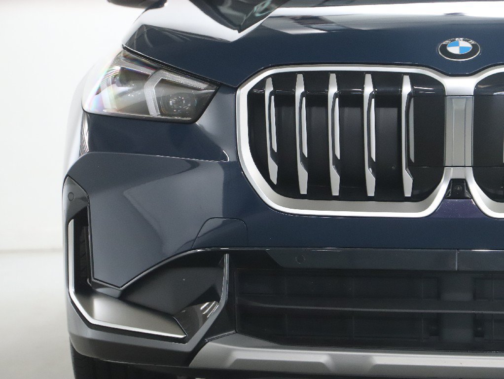 Used 2026 BMW X1 xDrive28i AWD/4WD image 7
