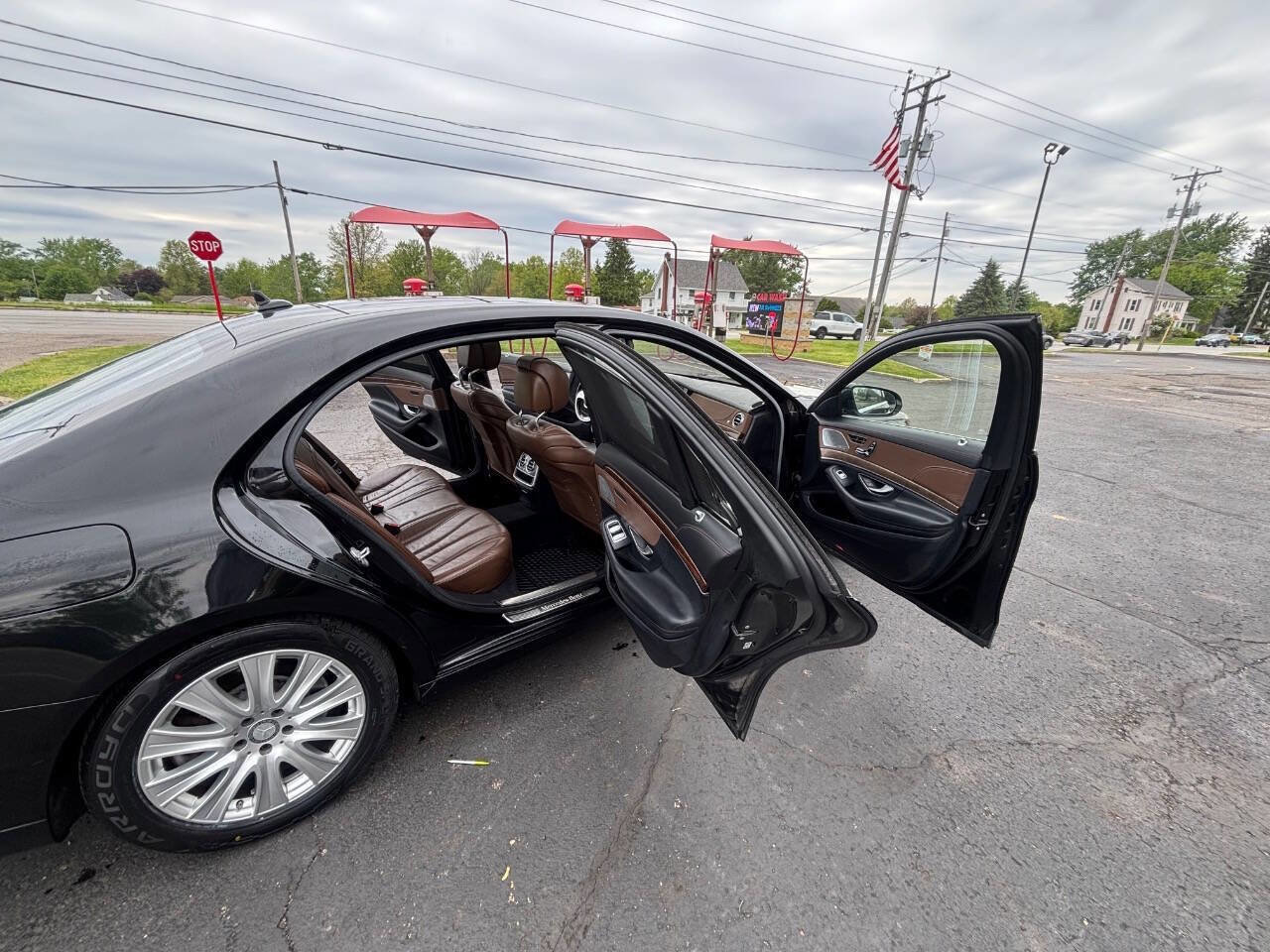 Used 2015 Mercedes-Benz S 550 4MATIC Sedan image 9